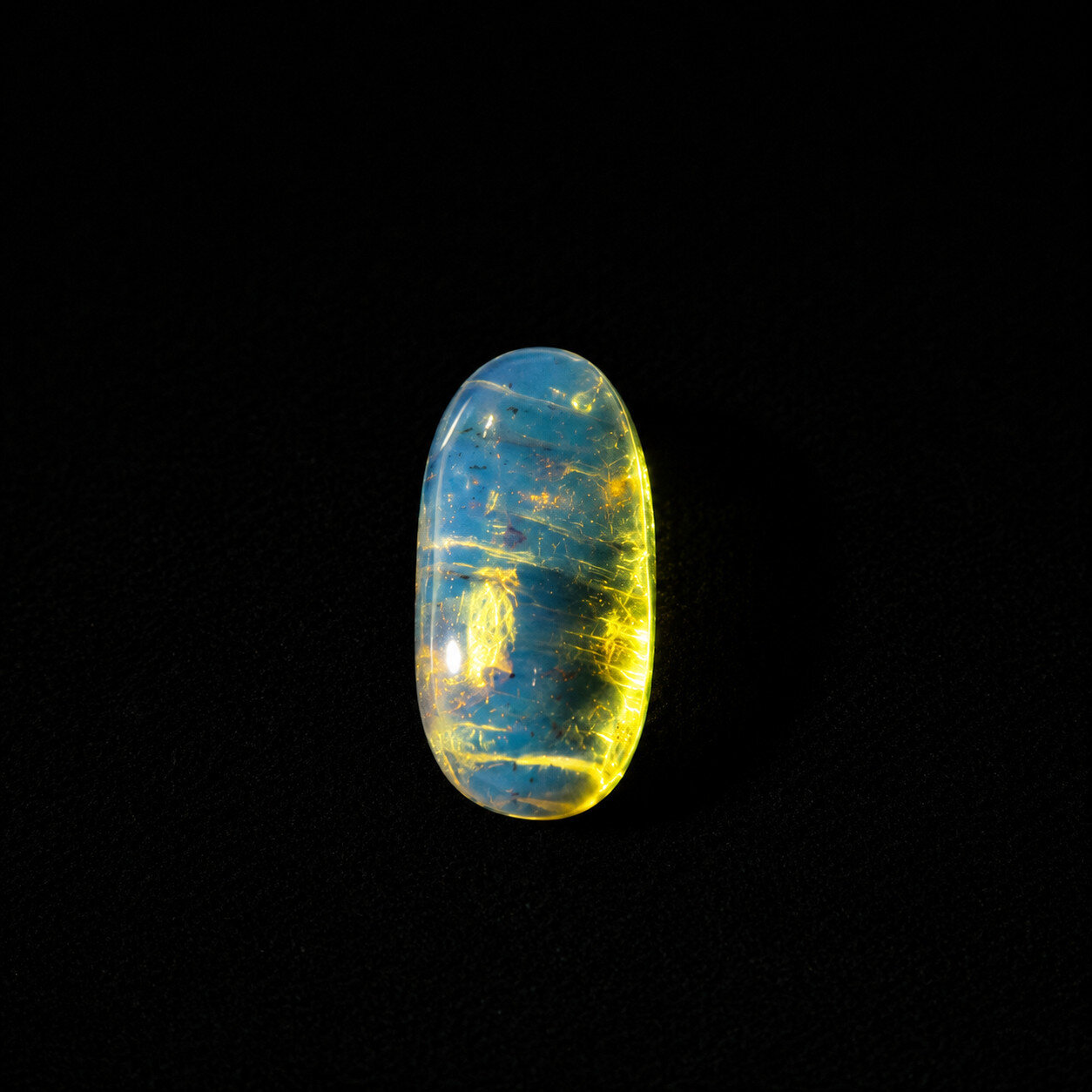 Authentic Beautiful Blue Amber Polished Stone 17mm – photo 4