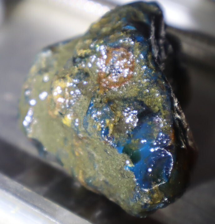 Beautiful Natural Dominican Clear Green Blue Amber Rough Specimen 66mm 67.2g – photo 14