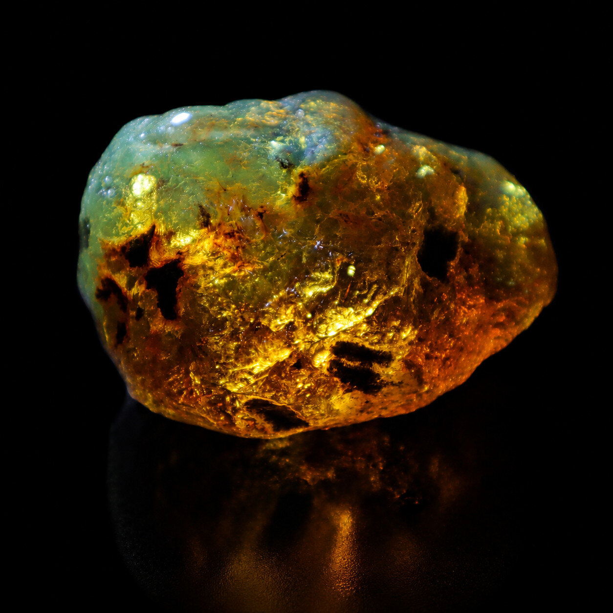 Exquisite Handcrafted Green Blue Dominican Amber Rough Specimen Chunk 61mm 53.4g – photo 11