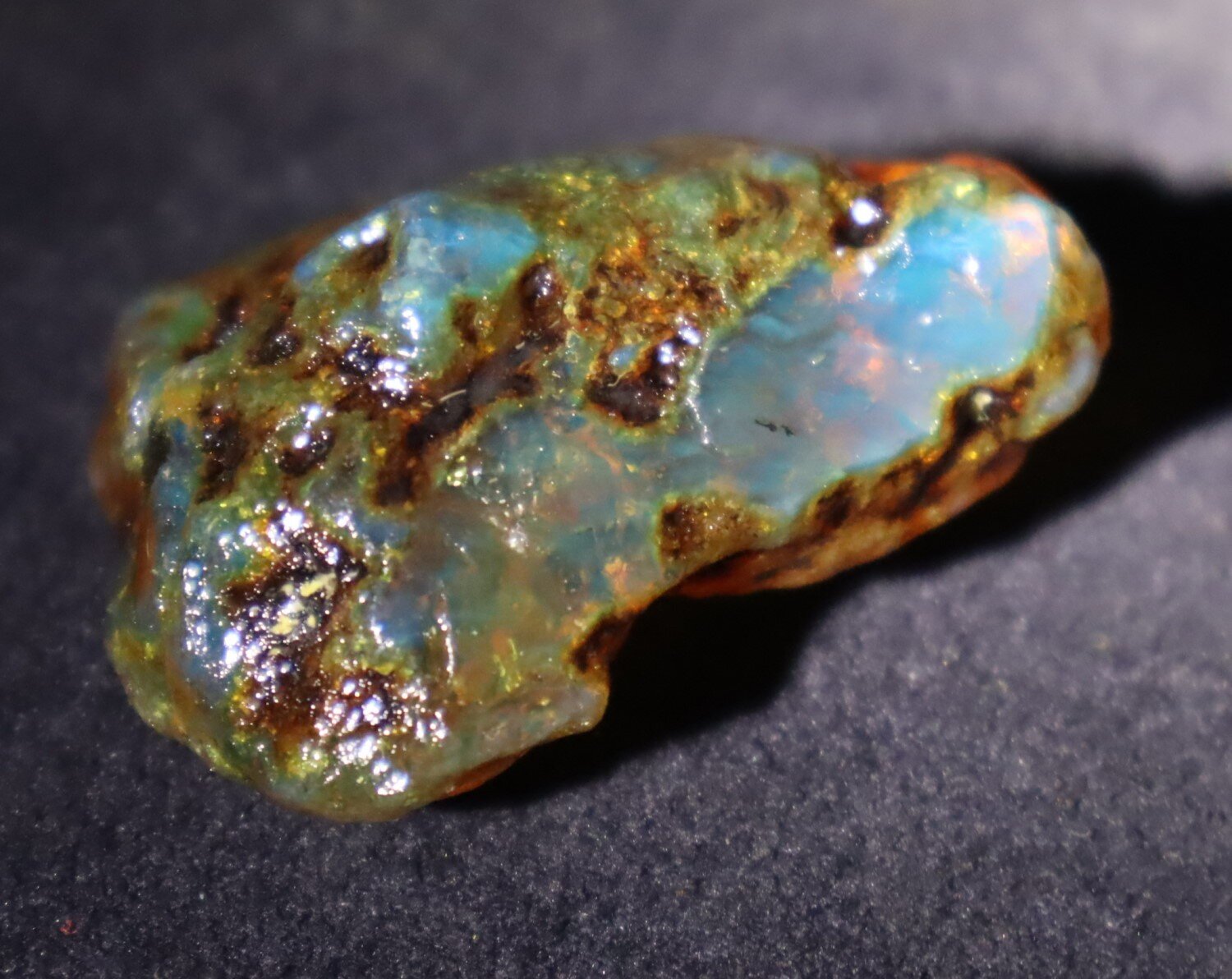 Charming Design Natural Dominican Clear Green Blue Amber Rough Specimen 43mm 11g – photo 7