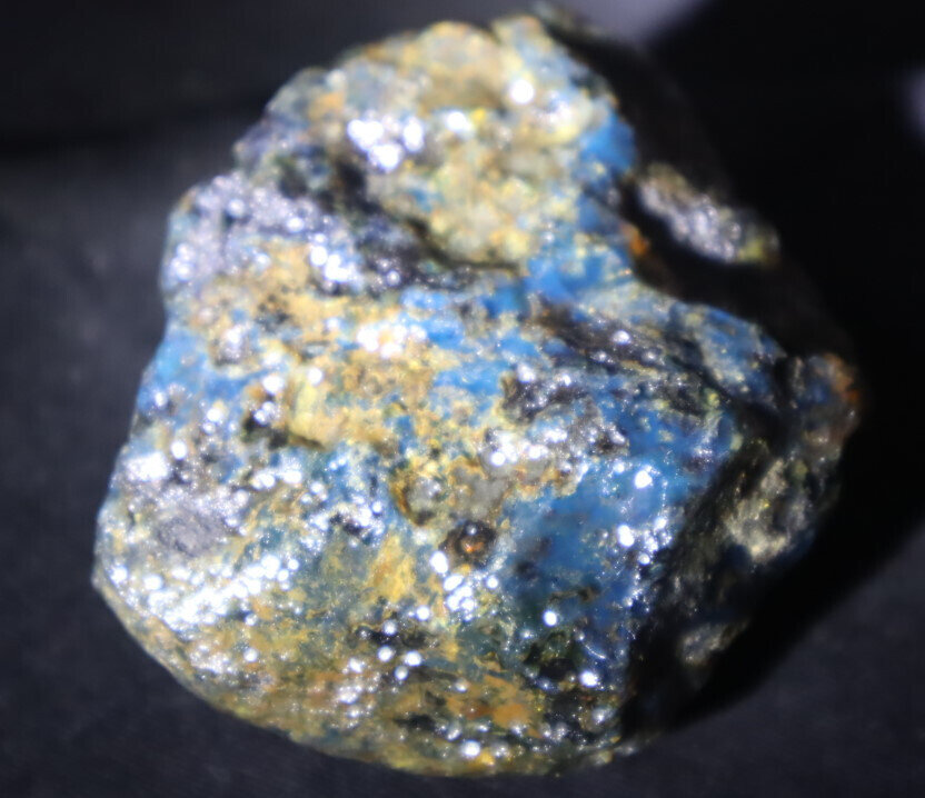 Beautiful Natural Dominican Clear Green Blue Amber Rough Specimen 68mm 64.1g – photo 3