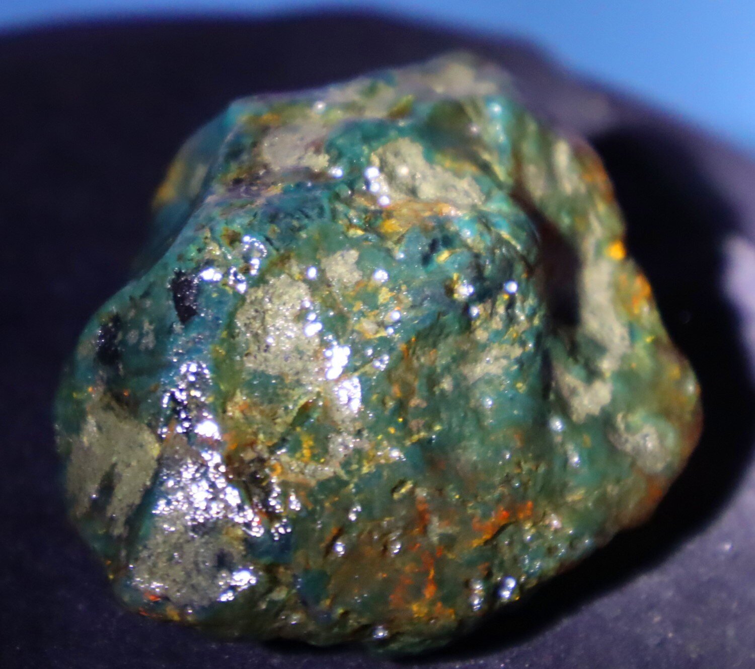 Beautiful Natural Dominican Translucent Green Blue Amber Rough Specimen 62mm 41.7g – photo 5