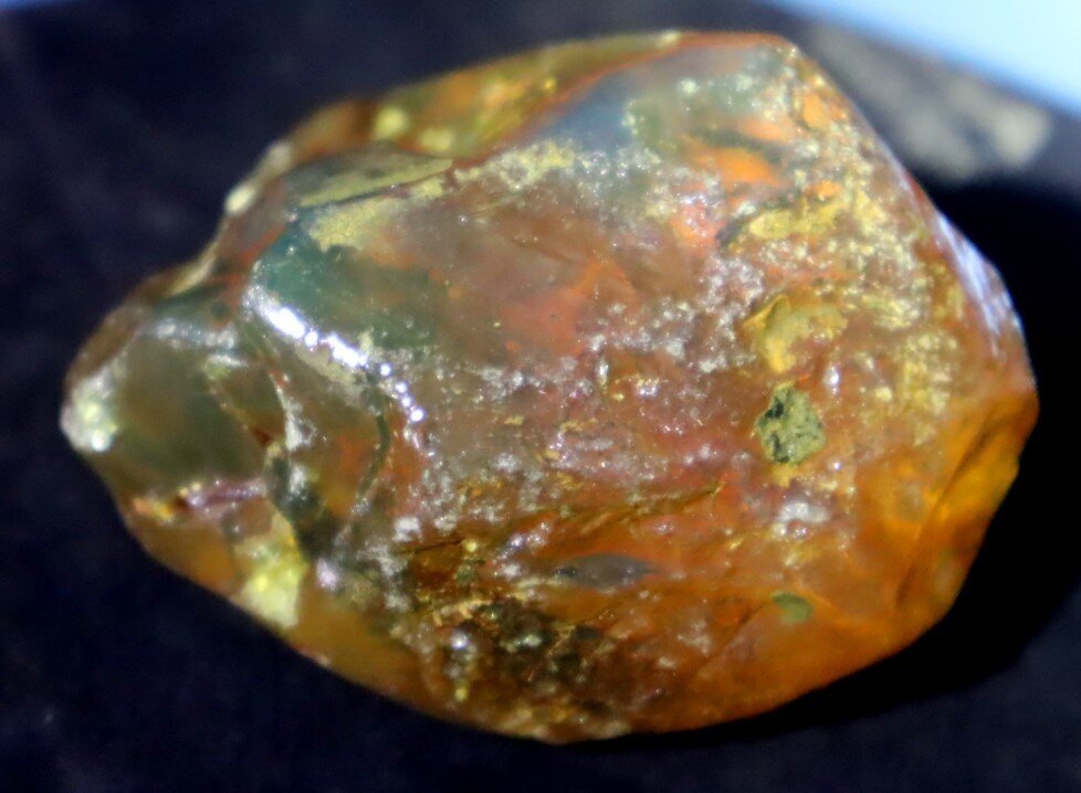 Natural Dominican Clear Yellow Light Blue Amber Rough Specimen 55mm 38g – photo 11