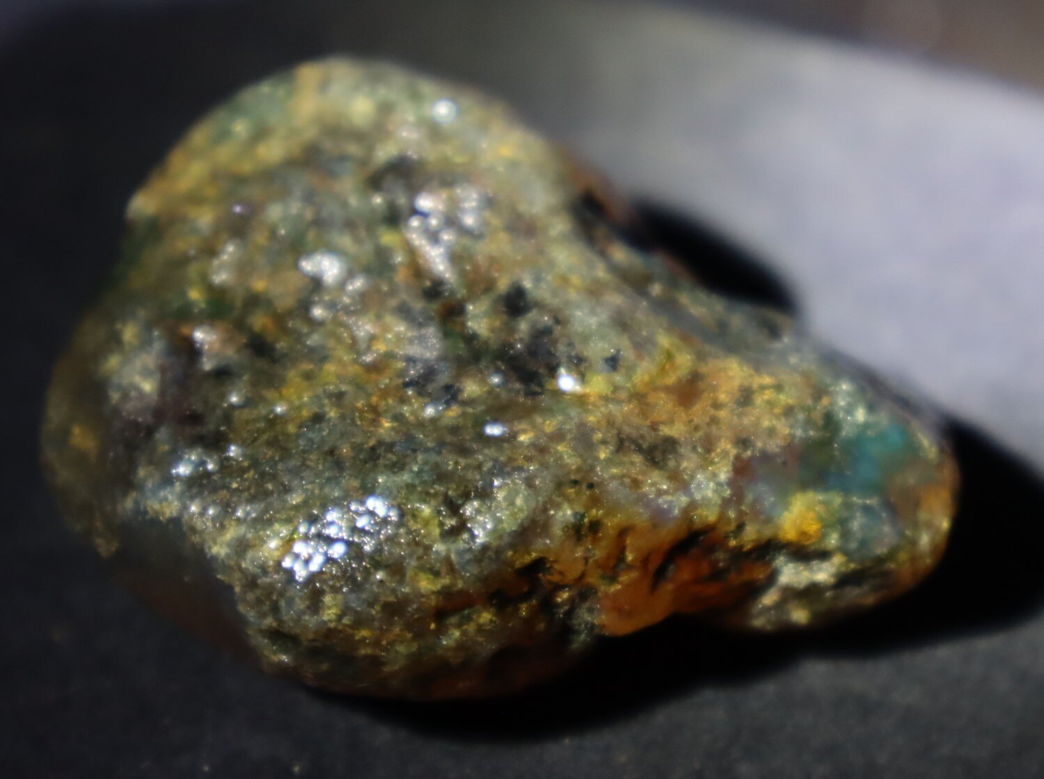 Beautiful Natural Dominican Clear Yellow Green Amber Rough Specimen 58mm 35.3g – photo 11