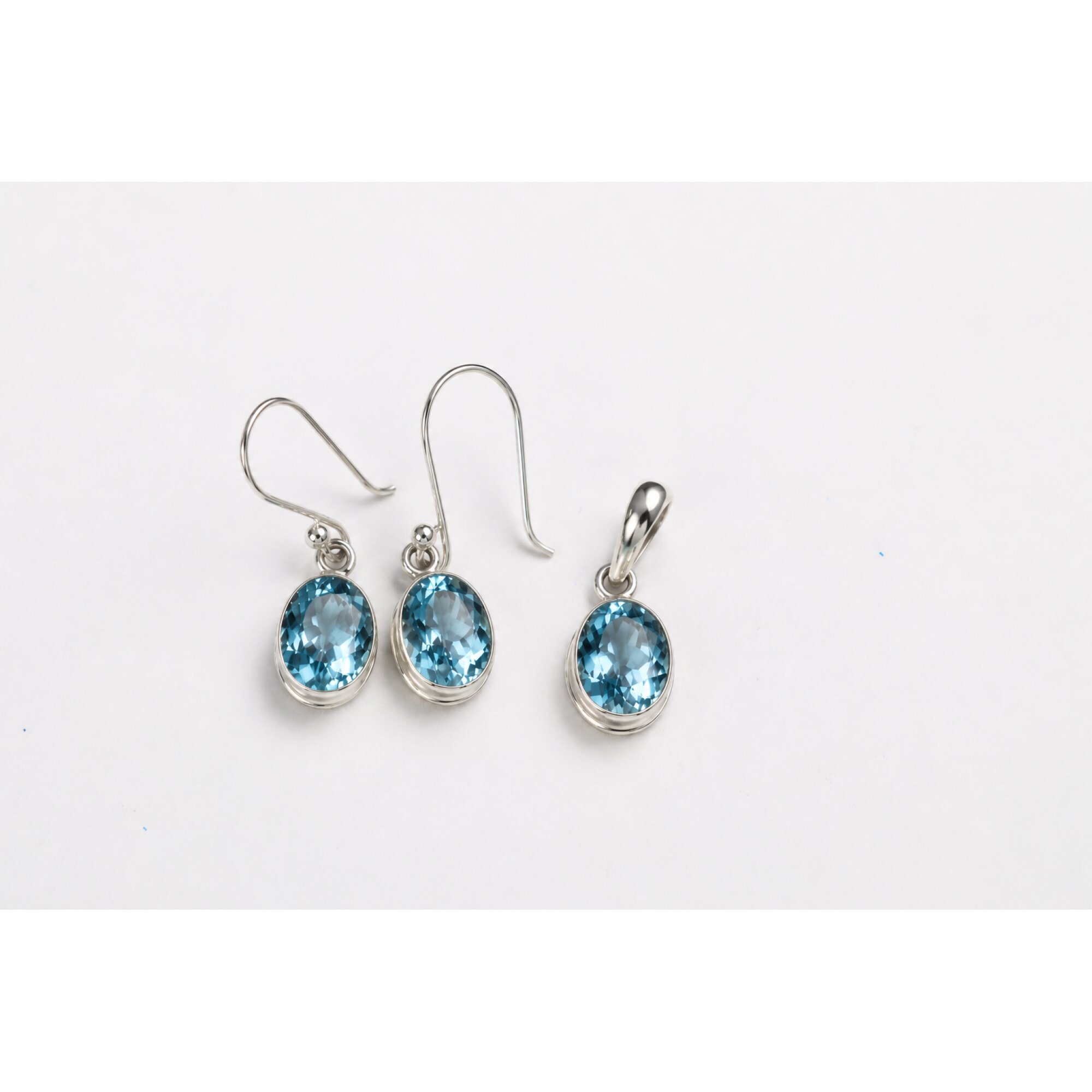 Clear swiss blue topaz oval 925 Sterling Silver Earrings 32 mm – photo 2