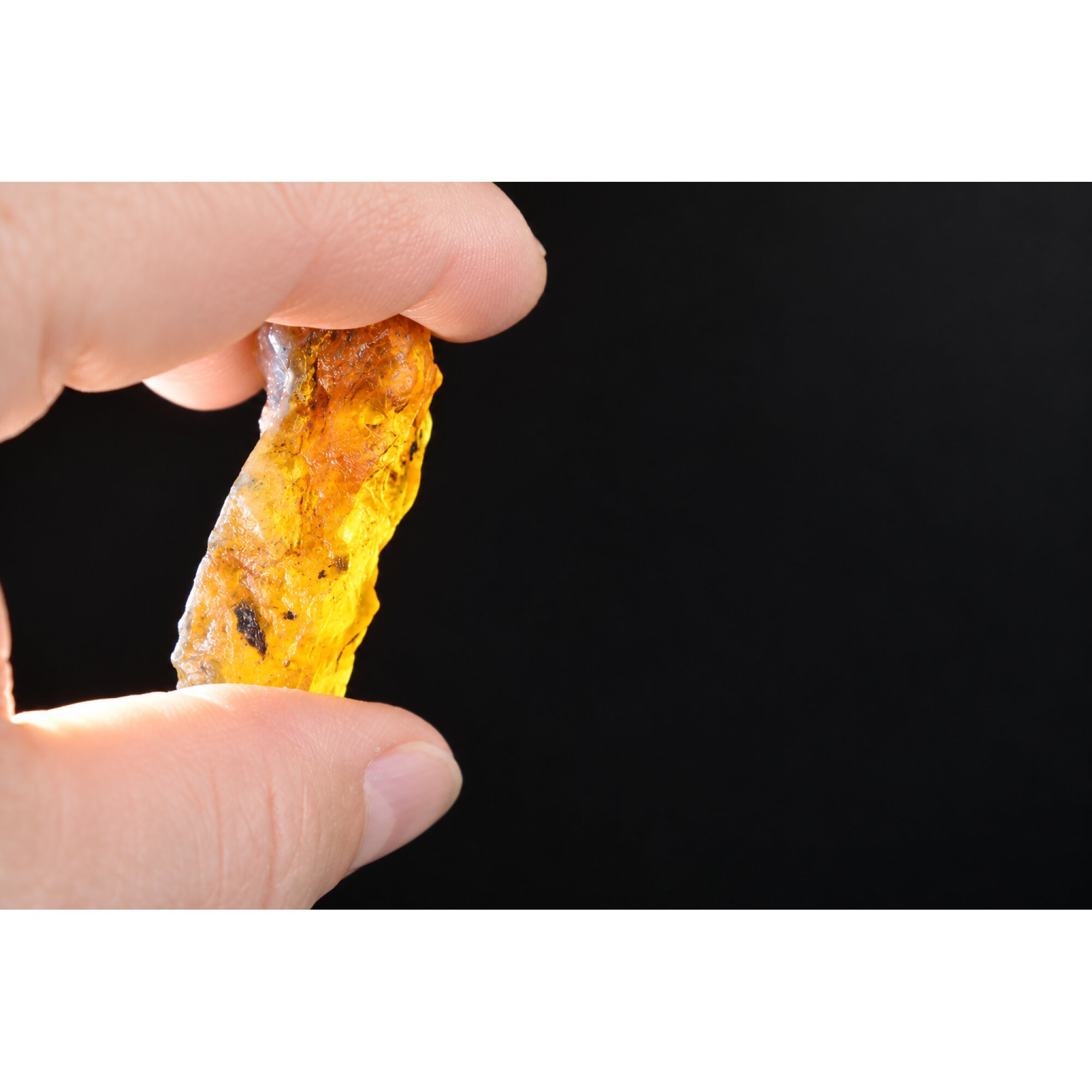 Genuine orange blue rough specimen Dominican amber 43mm – photo 12