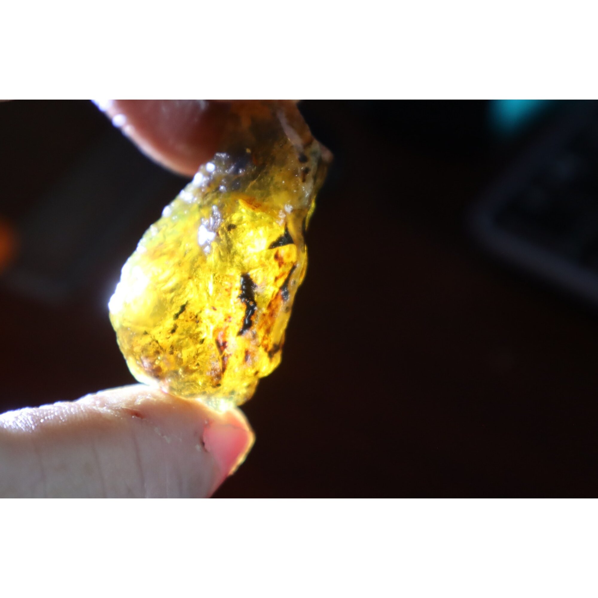 Authentic light green blue rough specimen Dominican amber 46mm – photo 4