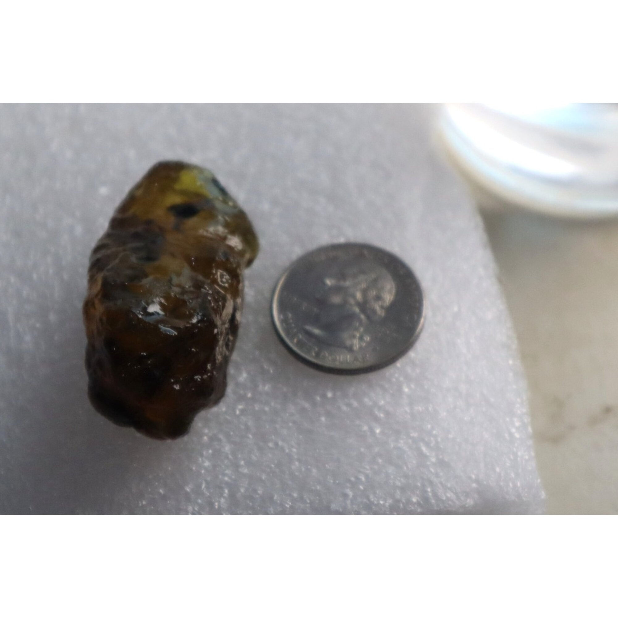 Authentic light green blue rough specimen Dominican amber 46mm – photo 7