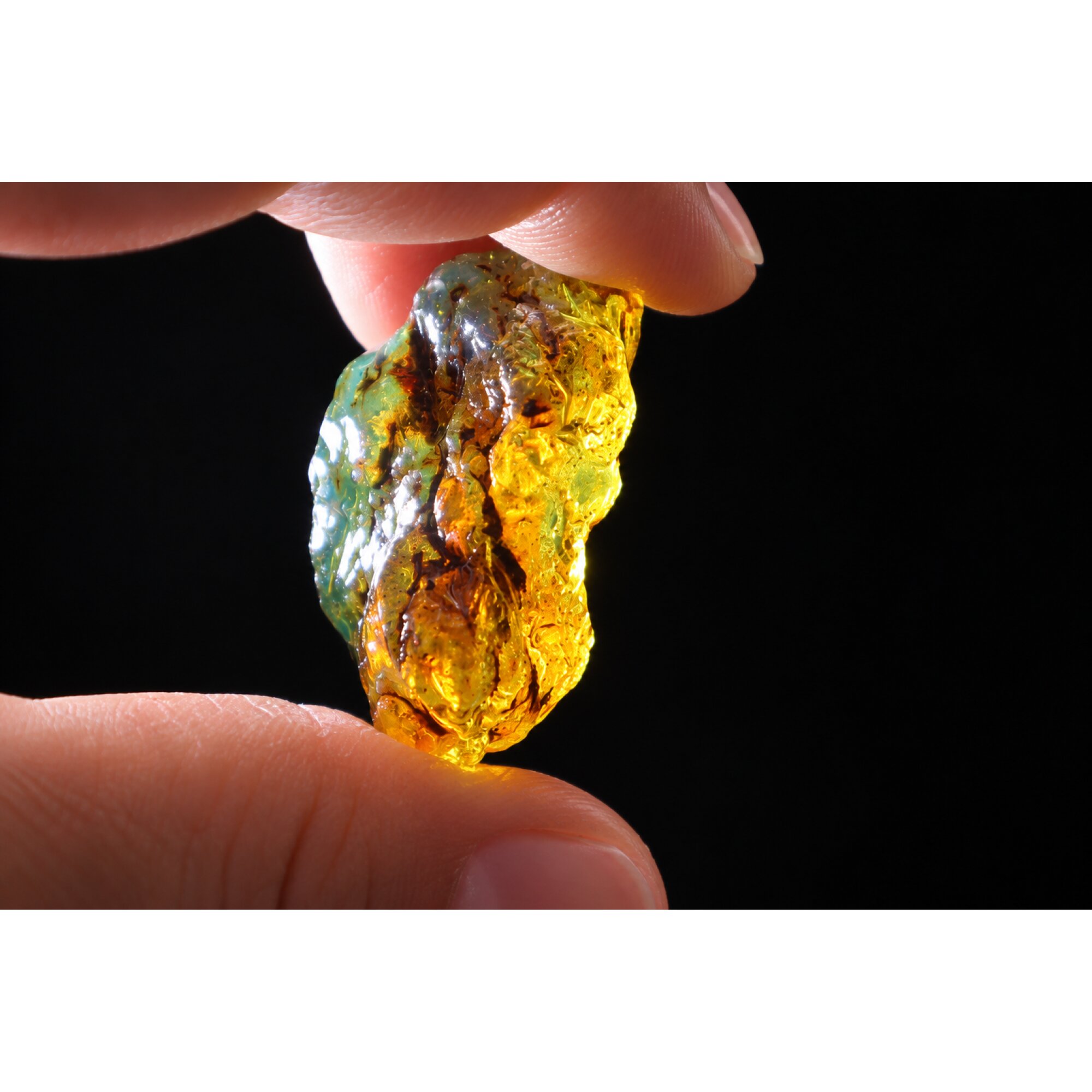 Organic beauty sky blue rough specimen Dominican amber 9.6g – photo 5