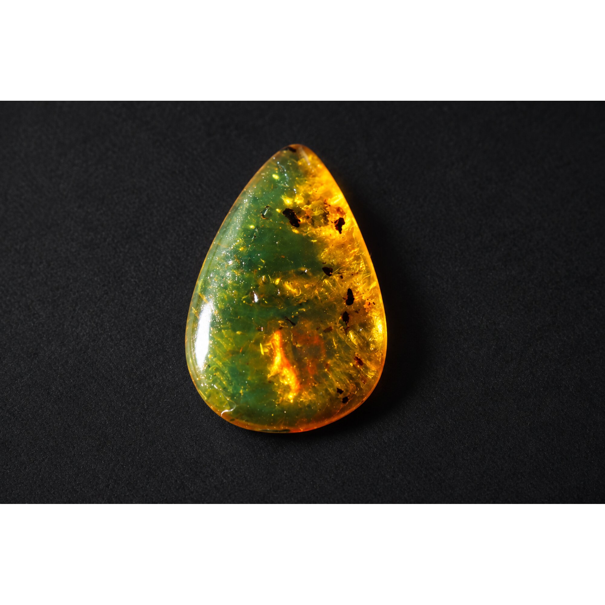 Untreated green orange polished Dominican amber 1.2g – photo 7