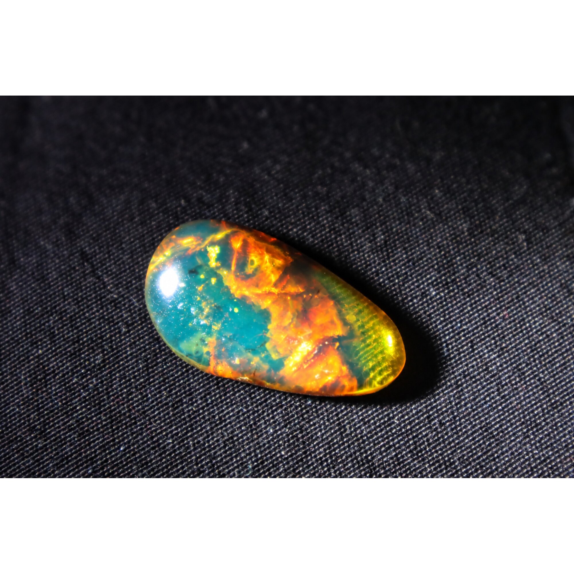 Nature created sky blue Dominican amber cabochon – photo 3