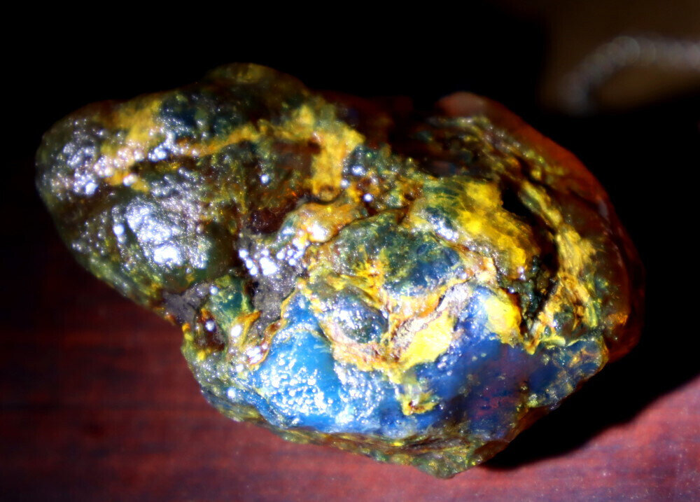 Excellent Natural Dominican Crystal Clear Green Blue Amber Rough Specimen 31gram – photo 4