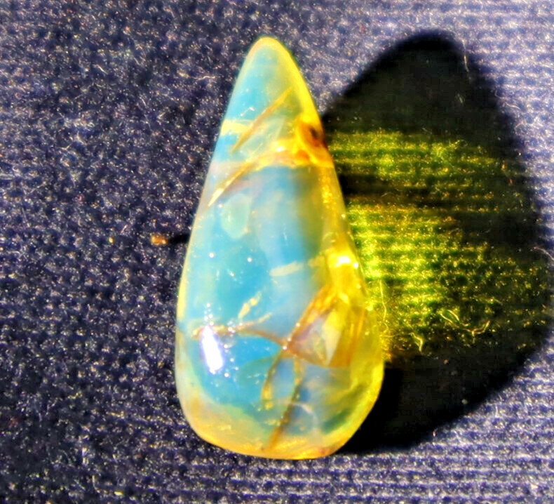 Natural Dominican Clear Sky Blue Amber Polished Stone 20mm free drilling