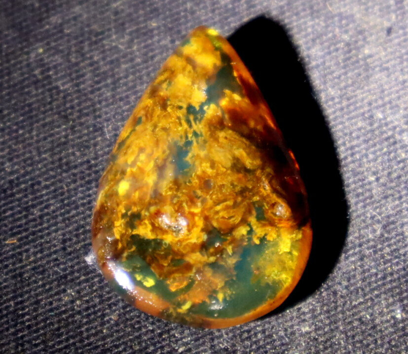 Natural Dominican Transl. Cognac Green Butterscotch Amber Polished Stone 28mm – photo 4