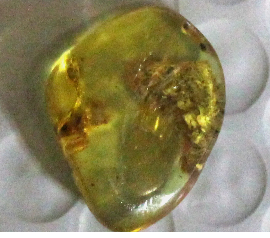 Handcrafted Natural Dominican Blue Amber Polished Stone 21mm 1g – photo 4