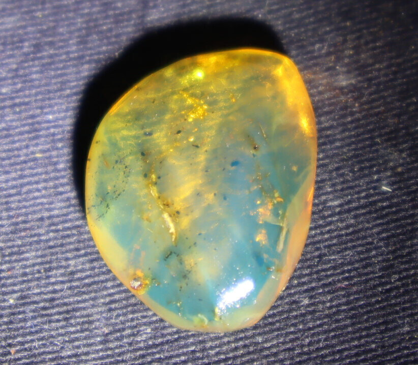 Charming Nat Dominican Clear Light Blue Amber Polished 24mm Stone free drilling – photo 6