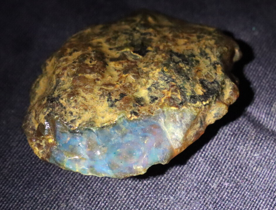 Beautiful Natural Dominican Clear Sky Blue Amber Rough Specimen 50mm 16.5g – photo 6