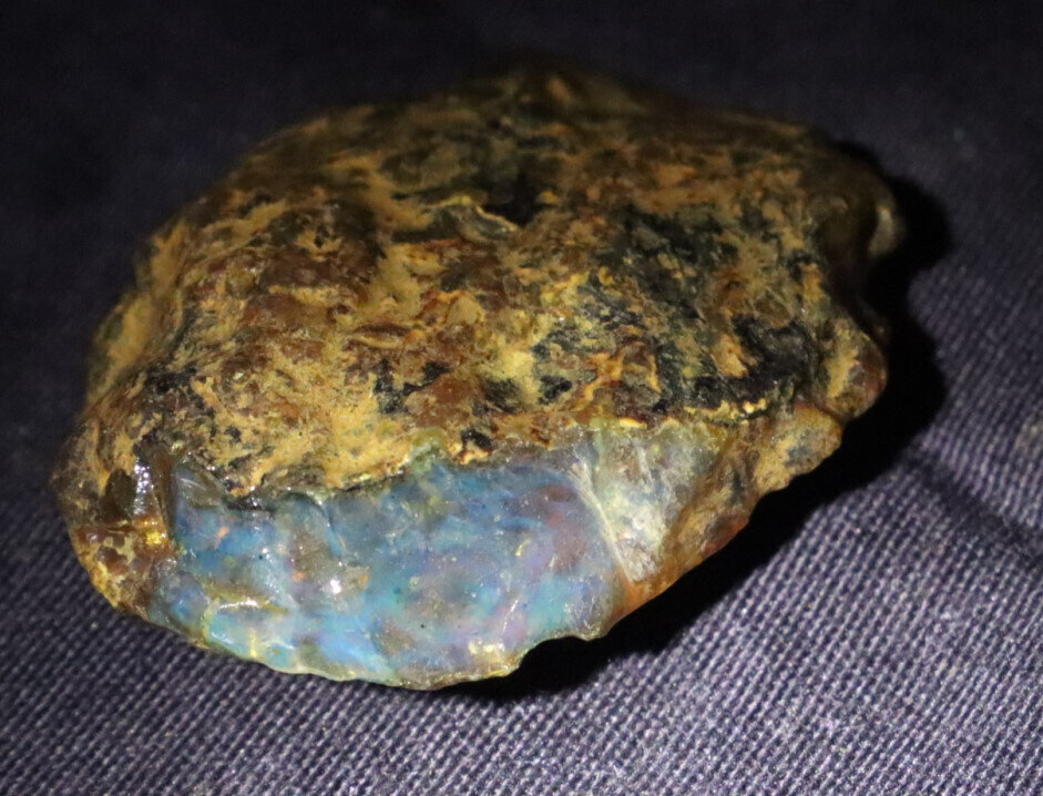 Beautiful Natural Dominican Clear Sky Blue Amber Rough Specimen 50mm 16.5g – photo 7