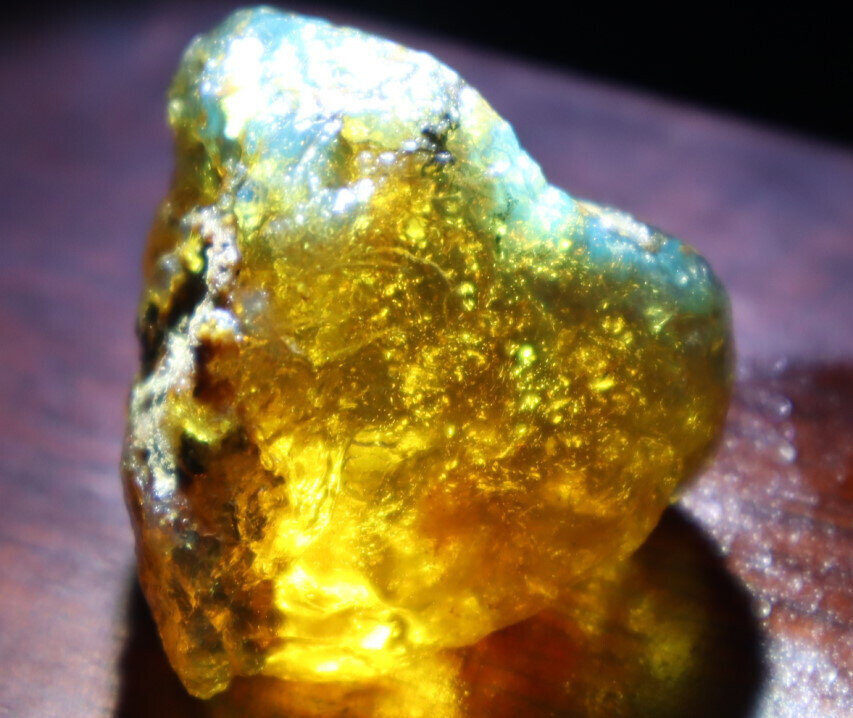 Exquisite Natural Dominican Clear Golden Blue Amber Rough Specimen 37mm 16.8g – photo 11