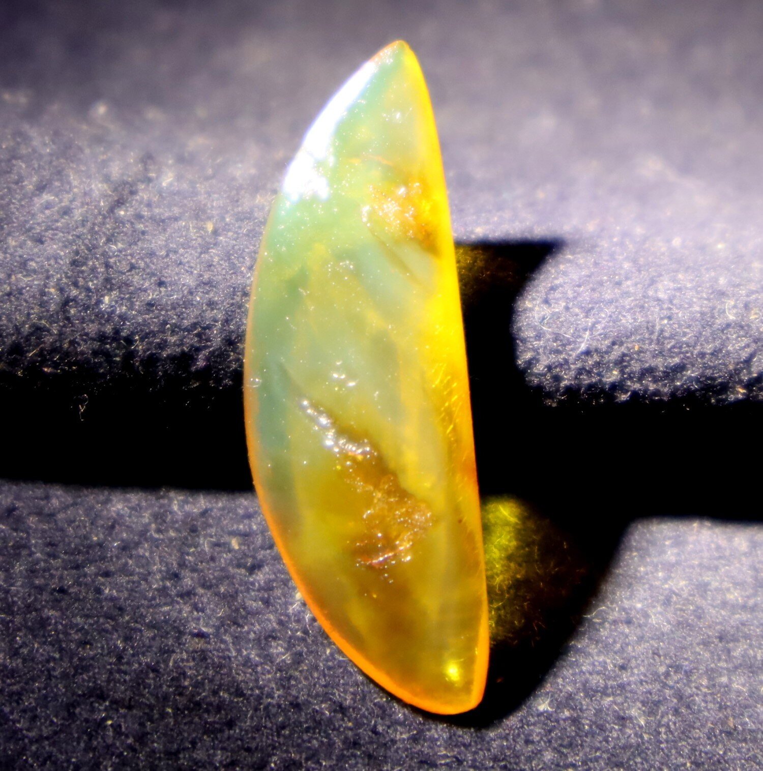 Finest Natural Dominican Clear Yellow Blue Amber Polished Stone 30mm – photo 5