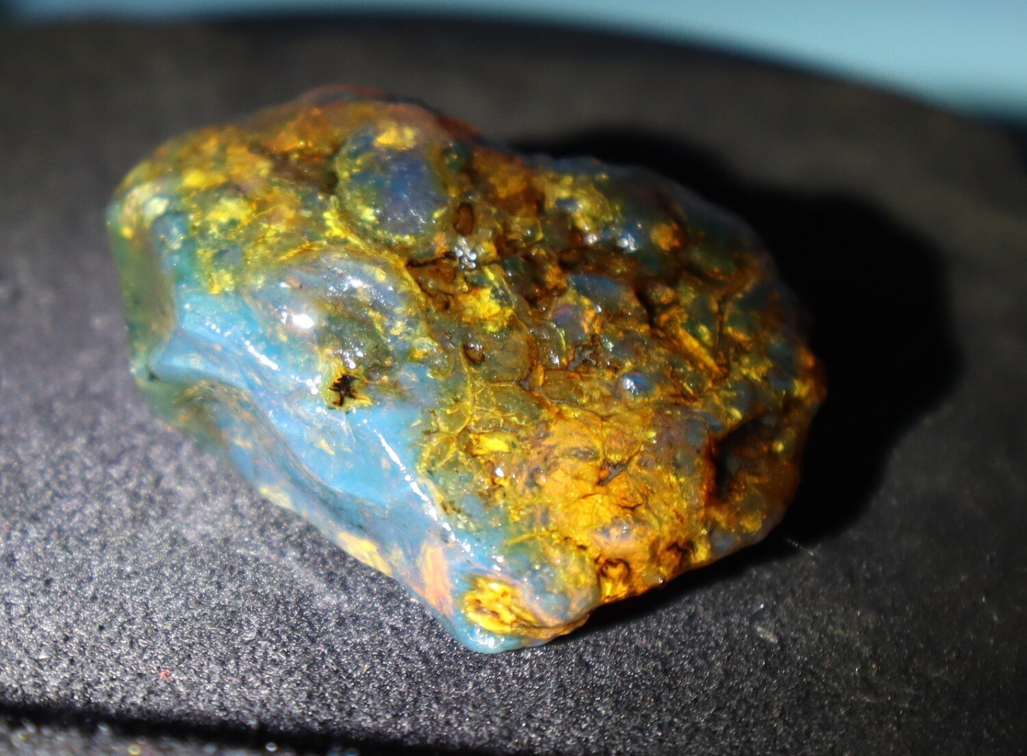 Charming Design Natural Dominican Clear Sky Blue Amber Rough Specimen 47mm 20g – photo 7