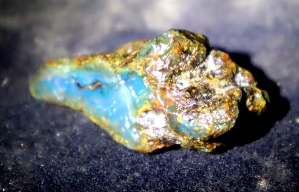 Exquisite Natural Dominican Clear Sky Blue Amber Rough Specimen 48mm 10g – photo 5