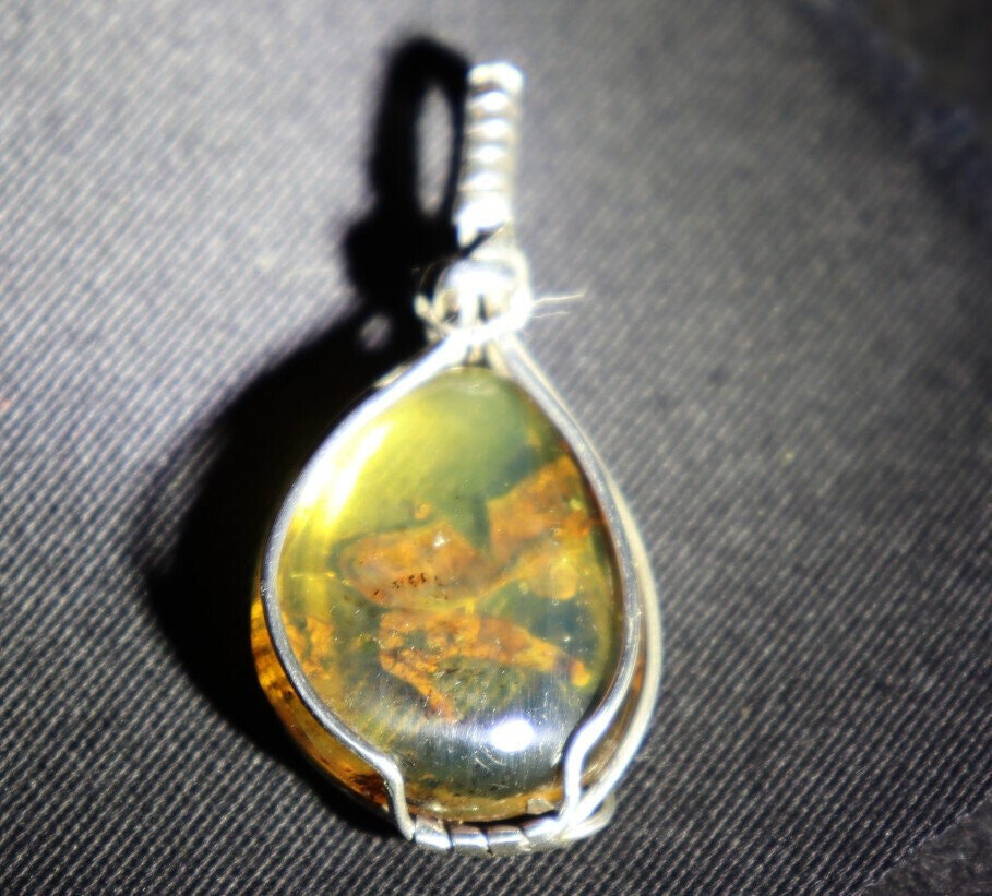 Handcrafted Natural Clear Green Amber wired .925 Sterling Silver Pendant 45mm – photo 7
