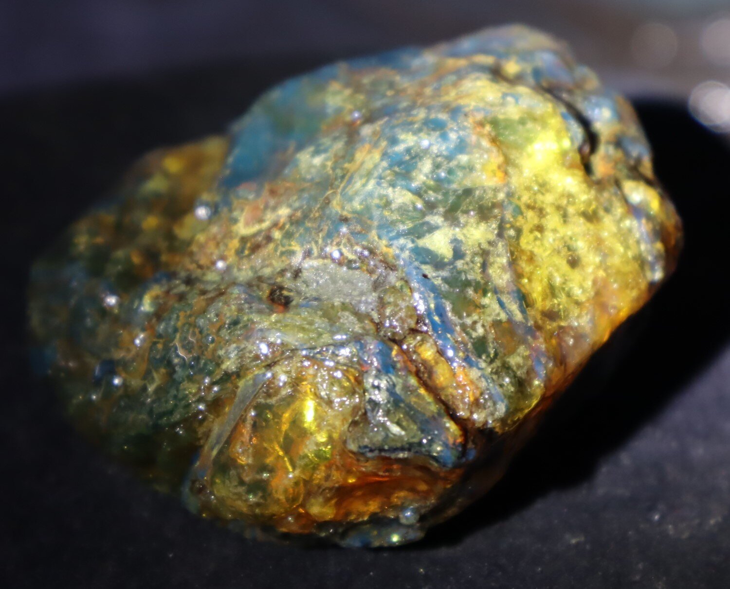 Beautiful Natural Dominican Translucent Green Blue Amber Rough Specimen 61mm 47g – photo 7