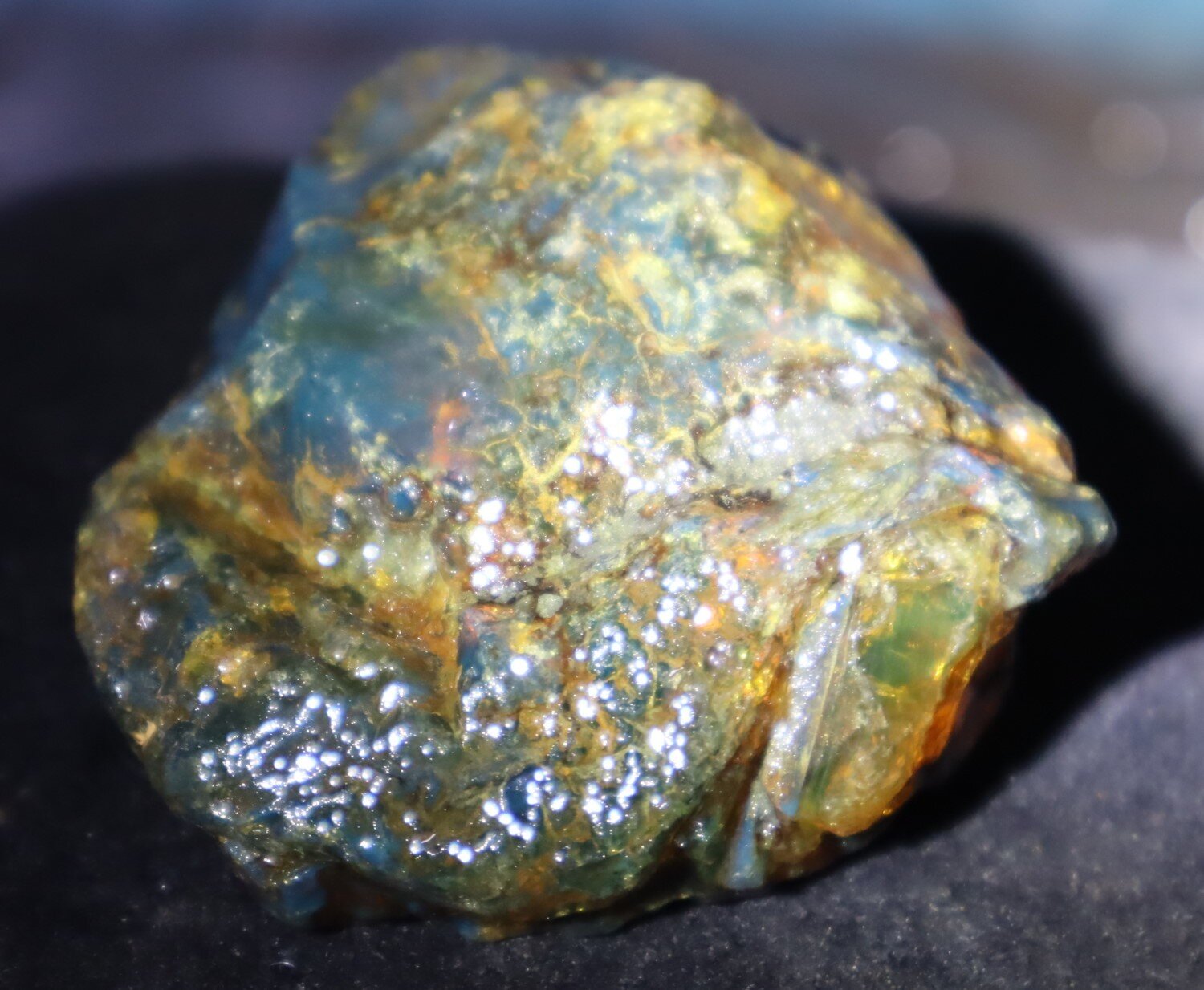 Beautiful Natural Dominican Translucent Green Blue Amber Rough Specimen 61mm 47g – photo 8