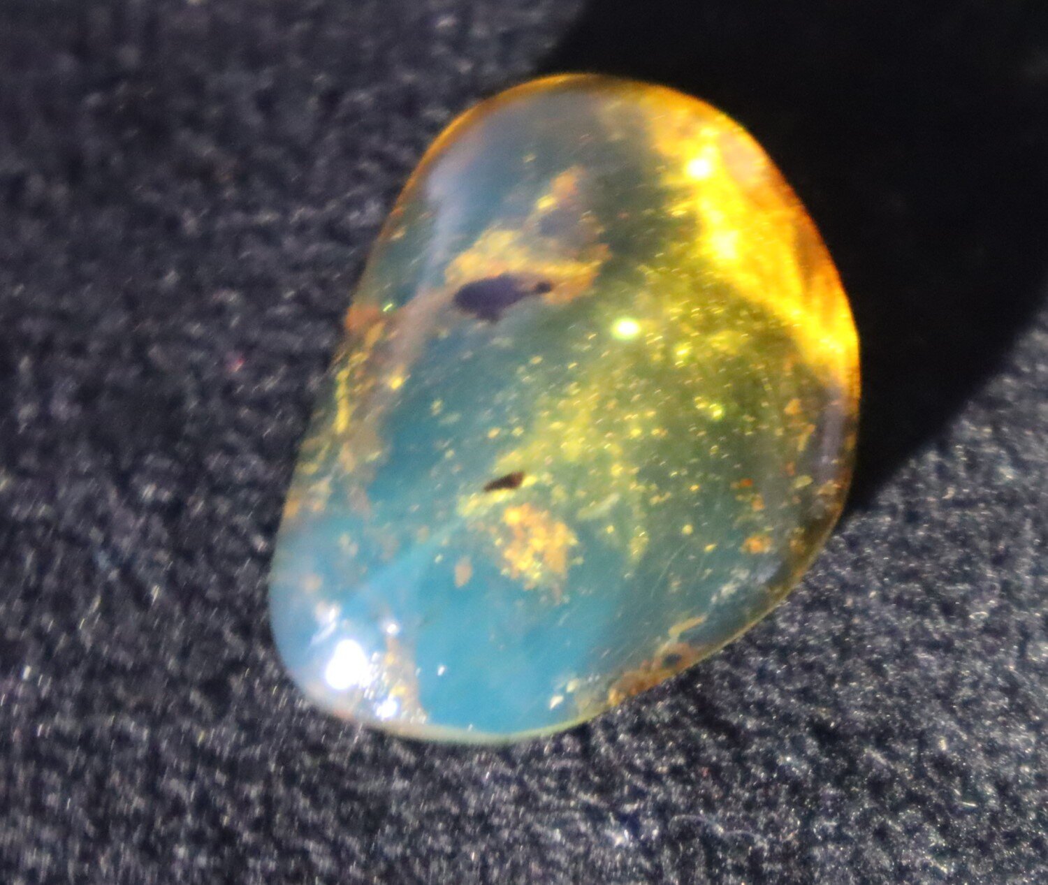 Splendid Natural Clear Sky Blue Amber Cabochon polished Stone 25mm – photo 13