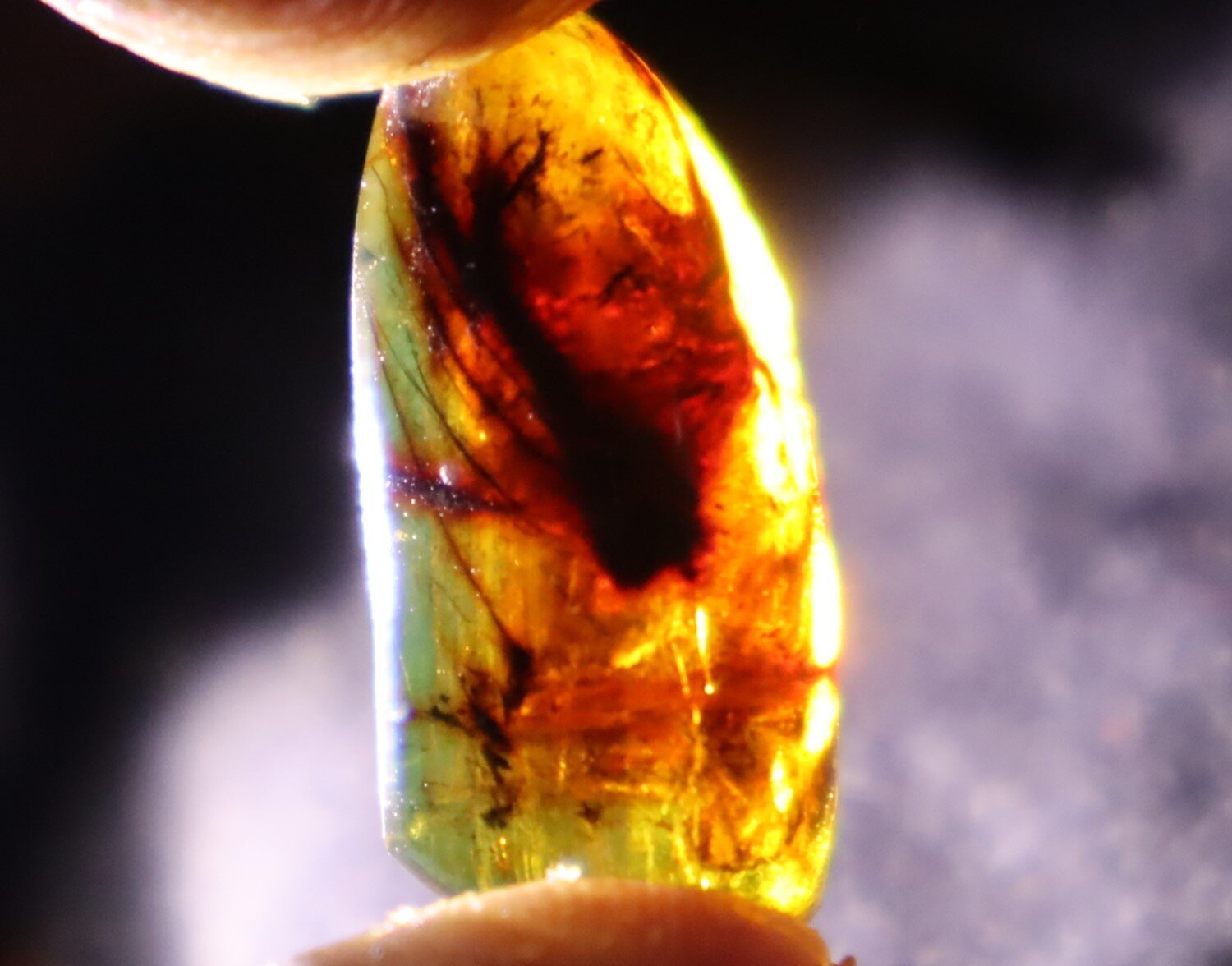 Lovely Natural Dominican Translucent Orange Blue Amber Polished Stone 24mm – photo 4